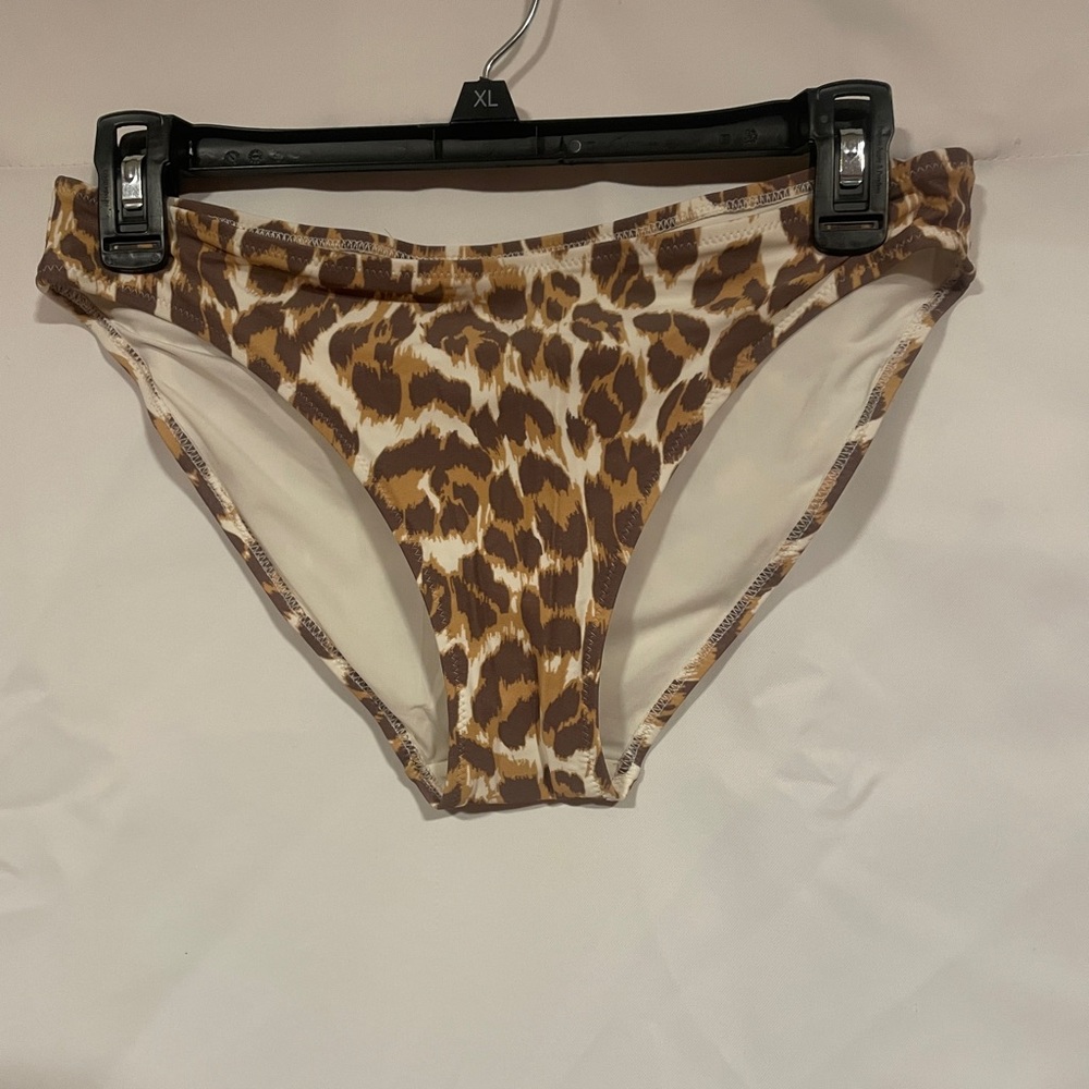 Aerie size medium cheetah print swim bottoms new with tag